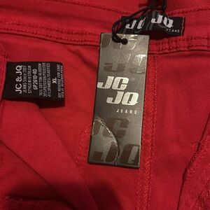 Red non distressed flare